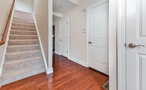 140 Aberdeen Dr, Pittsburgh, PA 15237-4768