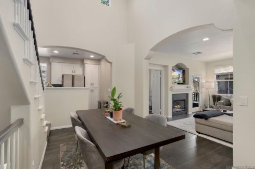 2668 Prato Ln, San Diego, CA 92108-6743