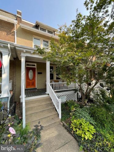 1532 D St, Washington, DC 20003-2438