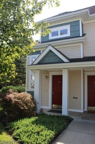 273 Old Farm Dr, Great Meadows, NJ 07838-6002