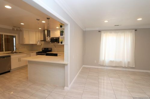 10884 Elderburry Ct, San Diego, CA 92126-2440