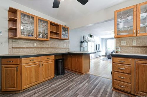 533 Oscawana Lk Rd, Tompkins Corners NY  10579-2205 exterior