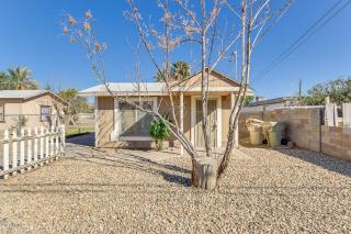 6529 63rd Ave, Glendale, AZ 85301-3702
