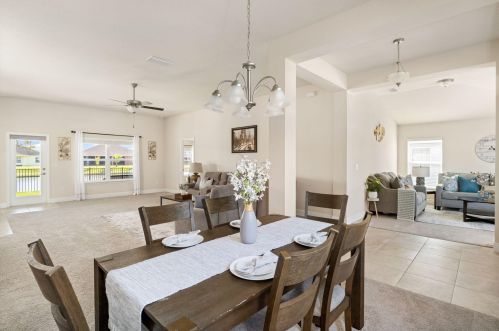 1296 Scarlet Oak Cir, Vero Beach, FL 32966-4738
