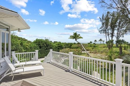 4949 Joewood Dr, Sanibel, FL 33957-7511
