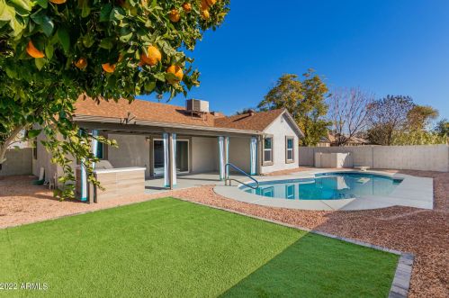 5537 Mescal St, Glendale, AZ 85304-3854