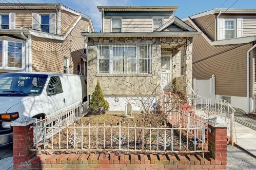 90-29 180th St, Jamaica, NY 11423-4738