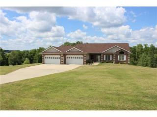 21404 Huntington Hills Dr, Fairview, IA 52205-7973