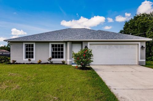 4007 33rd St, Lehigh Acres, FL 33976-4111