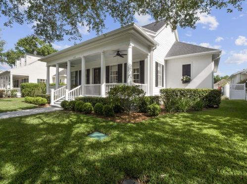 1070 Nash Dr, Kissimmee FL  34747-4319 exterior