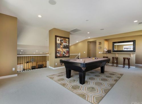 57 Volta Del Tintori St, Lake Elsinore CA  92532-0143 exterior