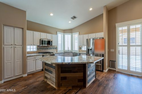 29438 49th Pl, Cave Creek, AZ 85331-3329