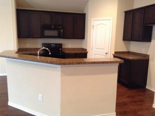 177 Adams Dr, Crowley TX  76036-3675 exterior