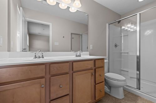 1948 Georgetown Dr, Sewickley PA  15143-1566 exterior
