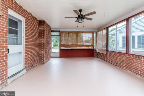 4 Beaver Rd, Camp Hill PA  17011-7404 exterior