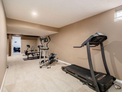 3230 Weeping Spruce Dr, Darbydale OH  43123-1490 exterior