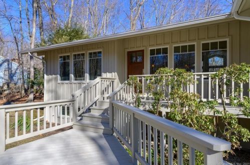 229 Trail Ext, Stamford, CT 06903-2407