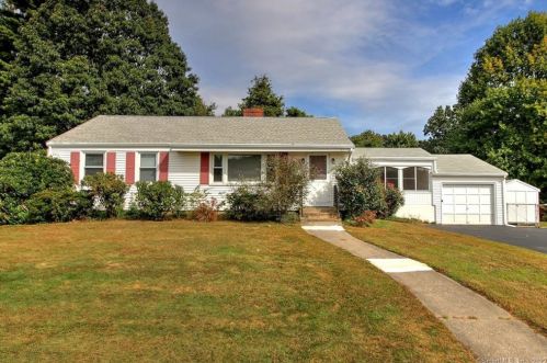 32 Indian Hl Rd, Milford CT  06460-7241 exterior