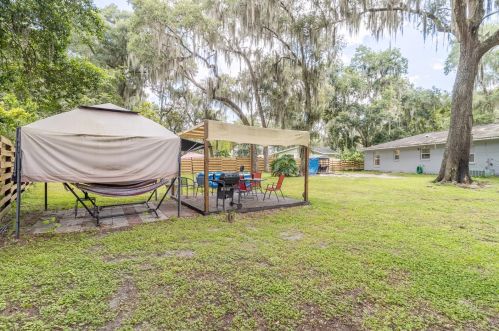 2250 Cr 452, Lake Panasoffkee FL  33538-5449 exterior