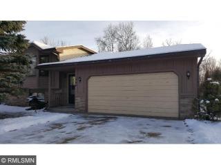 1504 Pinewood Dr, Saint Paul, MN 55126-8512