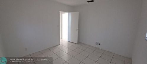 729 28th Ave, Hollywood FL  33020-3814 exterior