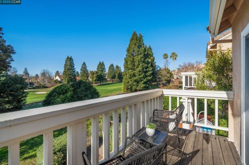 1283 Canyon Side Ave, San Ramon CA  94582-4560 exterior