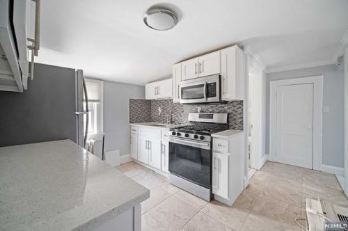 7024 Durham Ave, North Bergen NJ  07047-3964 exterior