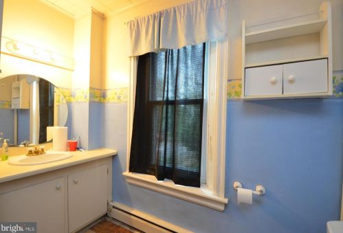 22 12th St, Catasauqua PA  18032-1308 exterior