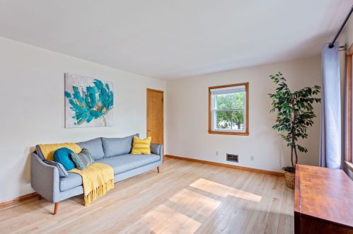 4105 Herman St, Milwaukee, WI 53207-5117