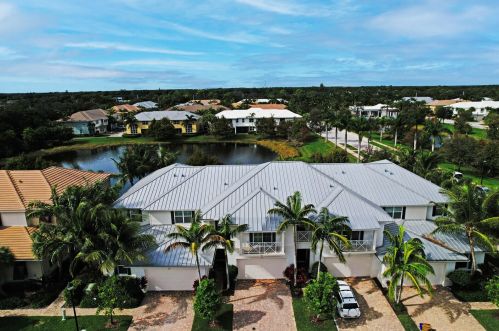 2035 Chelsea Pl, West Palm Beach, FL 33418-3421