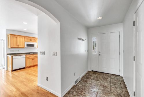 4521 Shawano Ave, Green Bay, WI 54313-7552