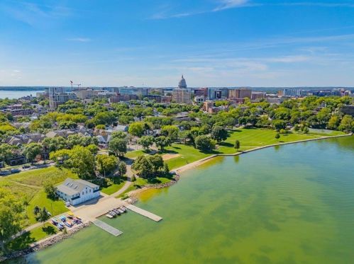 644 Johnson St, Madison WI 53703-1531 exterior