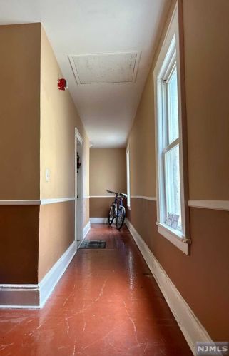 24 Forest Ave, Englewood NJ  07631-4119 exterior