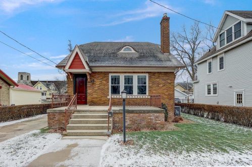 817 Cady St, Watertown, WI 53094-3909