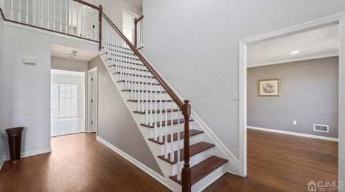 108 Doyle St, Piscataway, NJ 08854-2241