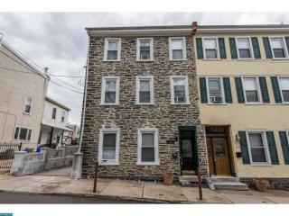 135 Dupont St, Philadelphia PA  19127-1228 exterior