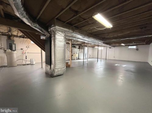 25 Concord Ct, Charles Town WV  25414-5041 exterior