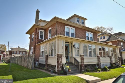 315 Delaware Ave, Lansdale, PA 19446-3521