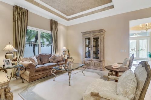 813 Villa Florenza Dr, Naples, FL 34119-2316