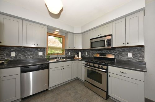 2205 Marne Ave, Milwaukee WI  53209-4328 exterior