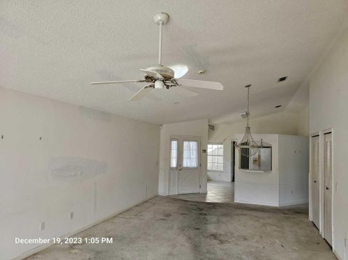 1158 Lombardy Dr, Fort Pierce FL  34986-2181 exterior