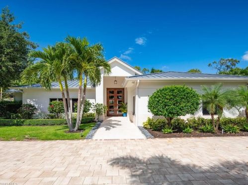 233 Ridge Dr, Naples, FL 34108-2935
