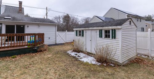 9 Country Side Dr, Nashua NH  03062-1161 exterior