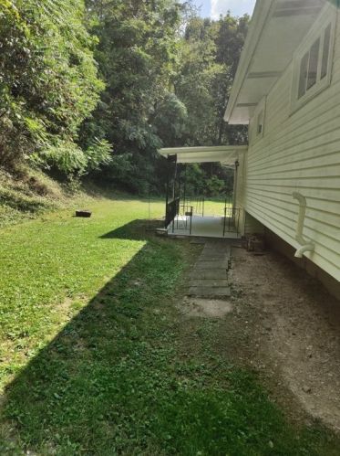 801 Maryland Ave, Glassport PA  15045-1548 exterior