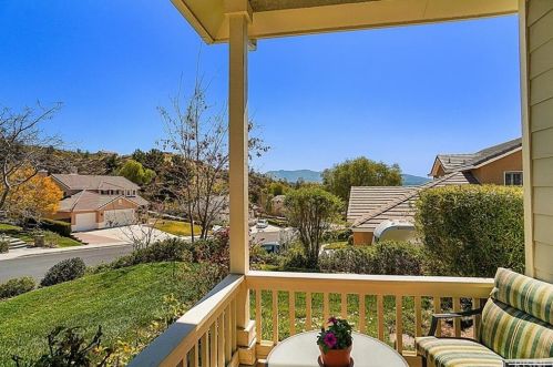 29549 Mammoth Ln, Santa Clarita, CA 91387-6217
