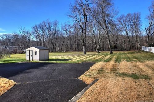 32 Columbus Ave, Middletown, CT 06457-2648