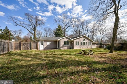 1912 Beechwood Dr, Wilmington DE  19810-4359 exterior