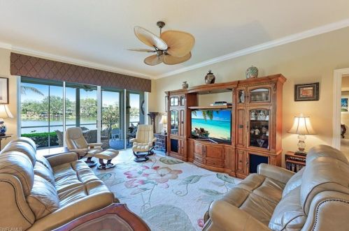 566 Vintage Reserve Ln, Naples, FL 34119-1379