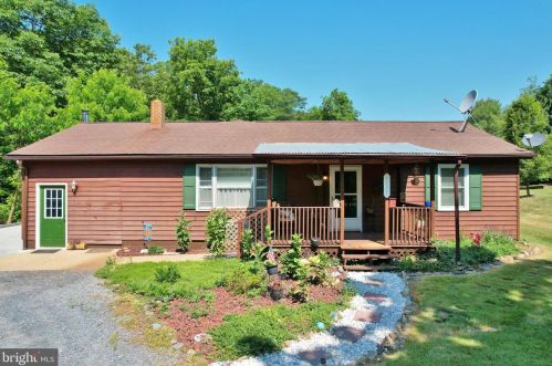 1537 Coal Mine Rd, Strasburg, VA 22657-4911