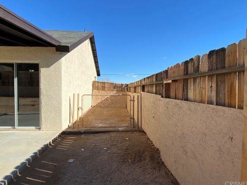 1241 Ranger St, Ridgecrest CA  93555-5125 exterior